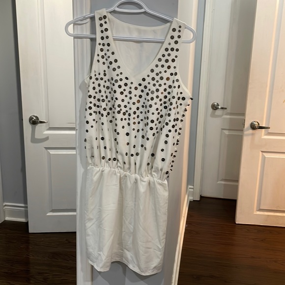 Dresses & Skirts - White dress with gold sequences